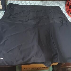 NWT - Ocean & Lily Black Maternity Swim Skort. Size XXL.